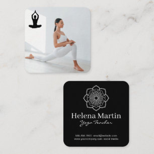 Carte De Visite Carré Femme en posture de yoga