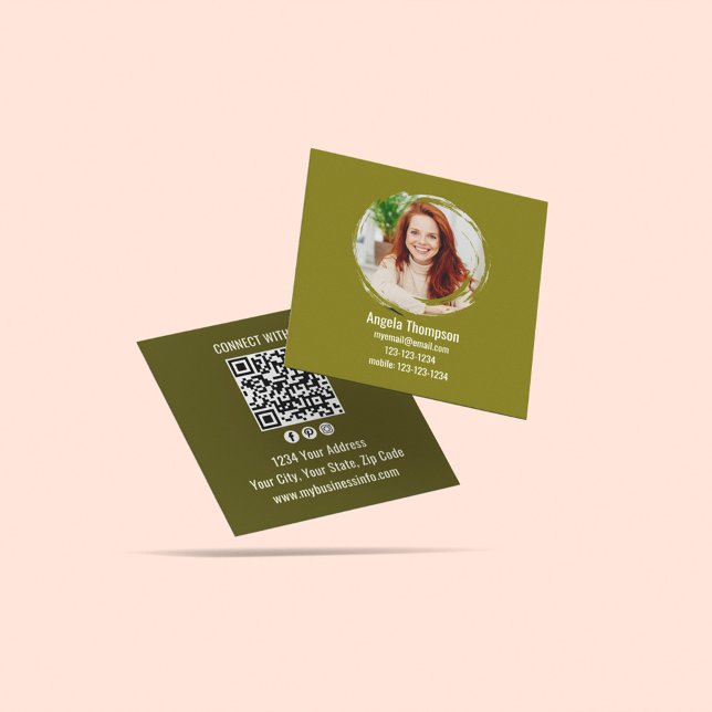 Carte De Visite Carré Green Connect with Me Photo QR Code  (Business card template with modern photo, QR code, and social media.)
