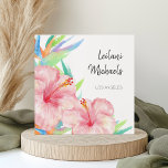Carte De Visite Carré Hibiscus tropical Fleur hawaïenne<br><div class="desc">Elégants, tropicaux, cartes de visite carrés, présentent des hibiscus aquarelles et des fleurs de paradis dans les tons estivaux roses, coraux, menthe, aqua et bleu. Personnalisez l'avant avec votre nom (ou nom commercial), et l'emplacement (ou titre ou profession si vous préférez) et ajoutez vos coordonnées complètes à l'arrière. La couleur...</div>