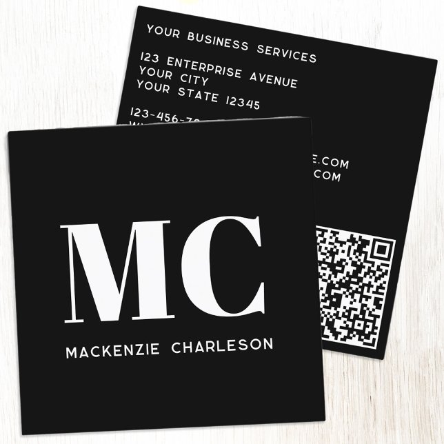 Carte De Visite Carré Initiales Monogrammes modernes QR Code noir blanc (Black and white elegant minimalist monogram initial QR code professional square business card)