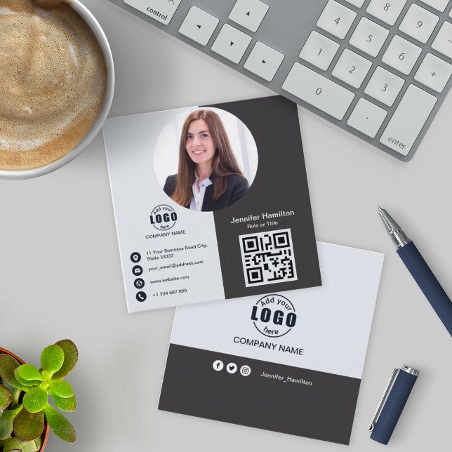 Carte De Visite Carré Noir et blanc professionnel ajouter photo QR Code  (Créateur téléchargé)