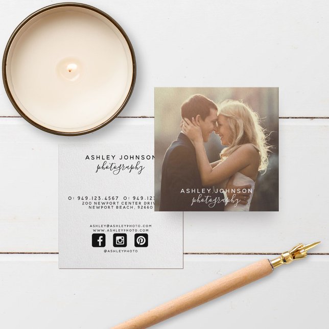 Carte De Visite Carré Photographe moderne Script Médias sociaux Photo (Créateur téléchargé)