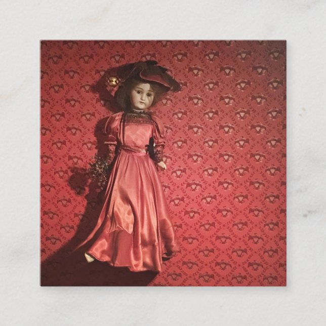 Carte De Visite Carré poupée sur un mur (Devant)