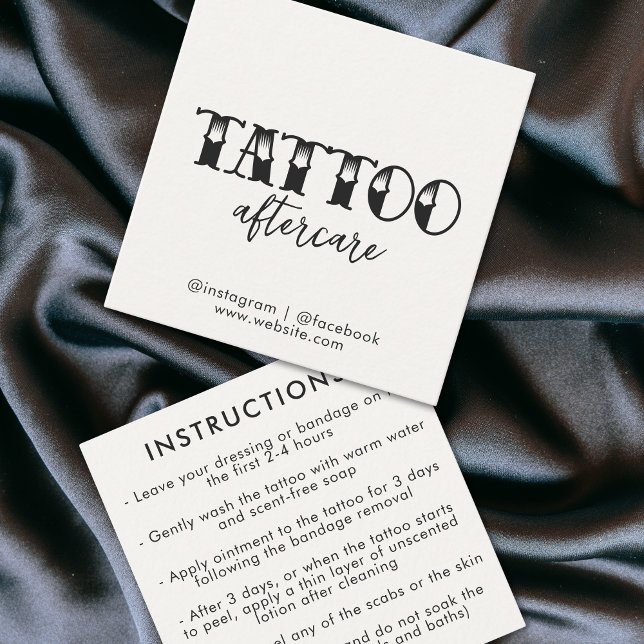 Carte De Visite Carré Tatouage Artiste Professionnel Instructions pour l (Tattoo Professional Artist Aftercare Instructions Square Business Card)