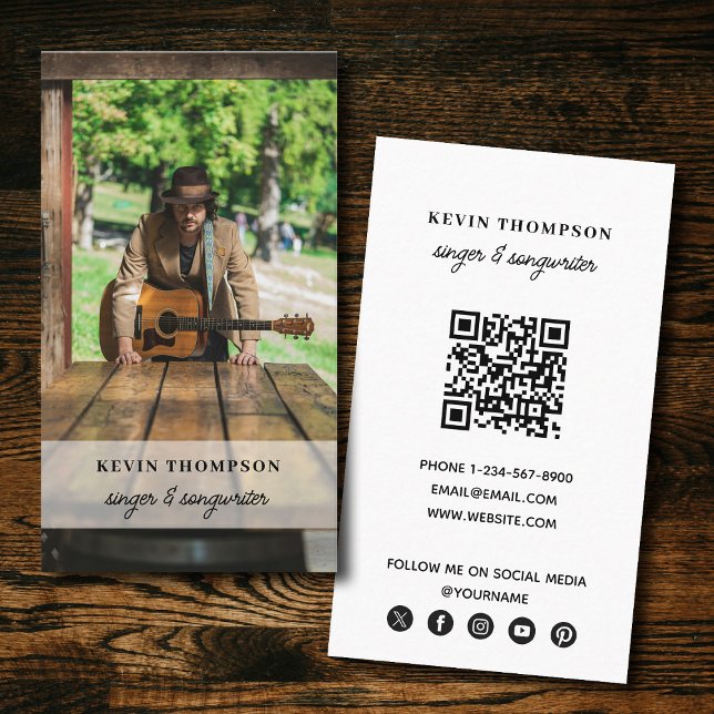Carte De Visite Chanteur musicien Photo Médias sociaux Code QR Scr (Singer Musician Photo Social Media QR Code Script Business Card)
