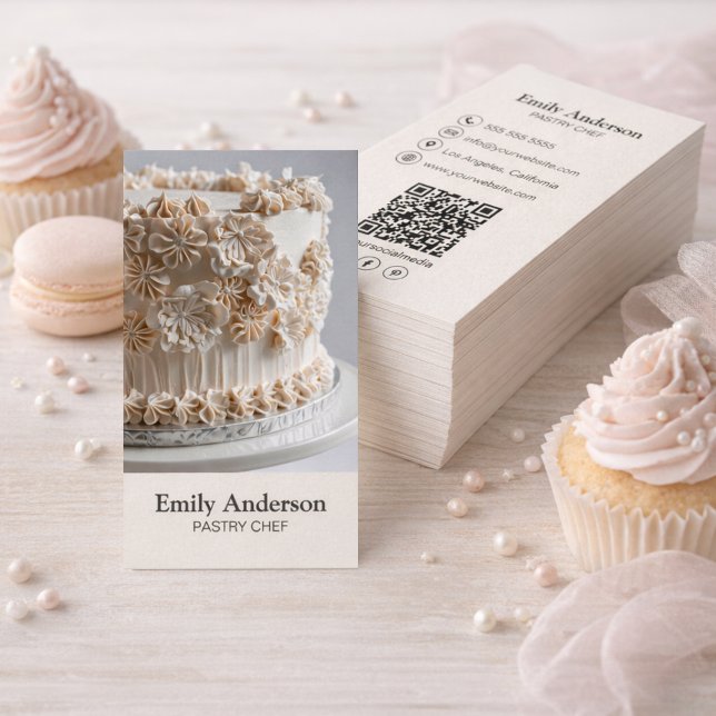 Carte De Visite Chef de Boulangerie Moderne (Modern Bakery Chef Neutral Beige Business Card)