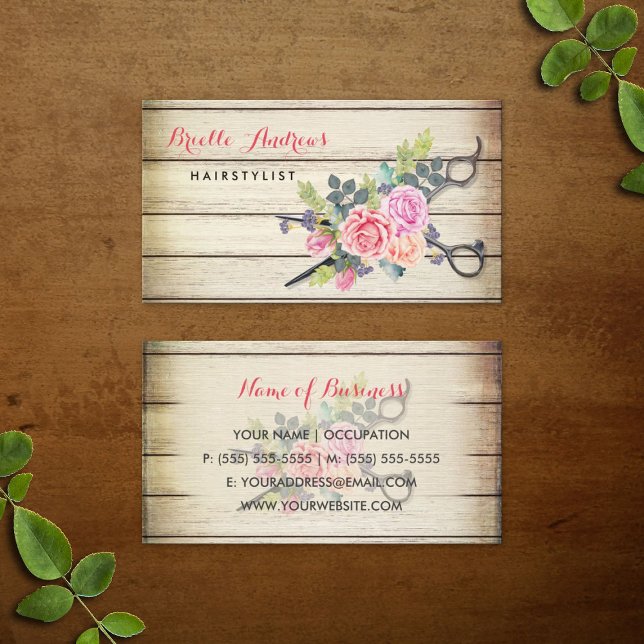 Carte De Visite Ciseaux en bois de grange et coiffeur Rose (Charming Barn Wood Scissors and Roses Hairstylist Business Cards)