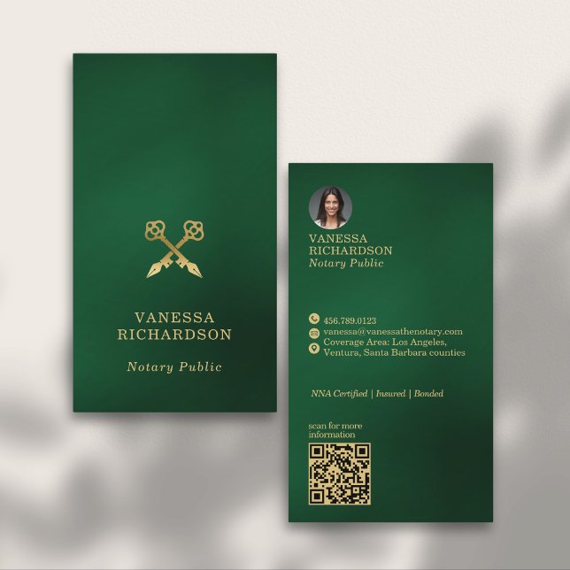 Carte De Visite Classic Green Crossed Pens Notaire QR Code (Créateur téléchargé)