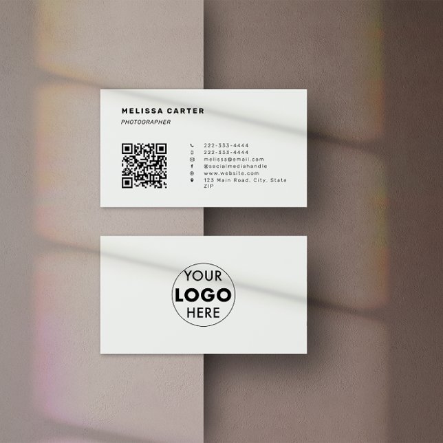 Carte De Visite Code et logo QR | gris clair | Élégante et intelli (Front & back of a gray minimalist business card design which features customisable QR Code & logo.)