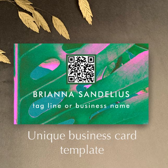 Carte De Visite Code QR botanique moderne unique rose et vert (Personalize this unique botanical pink and green business card template.
)