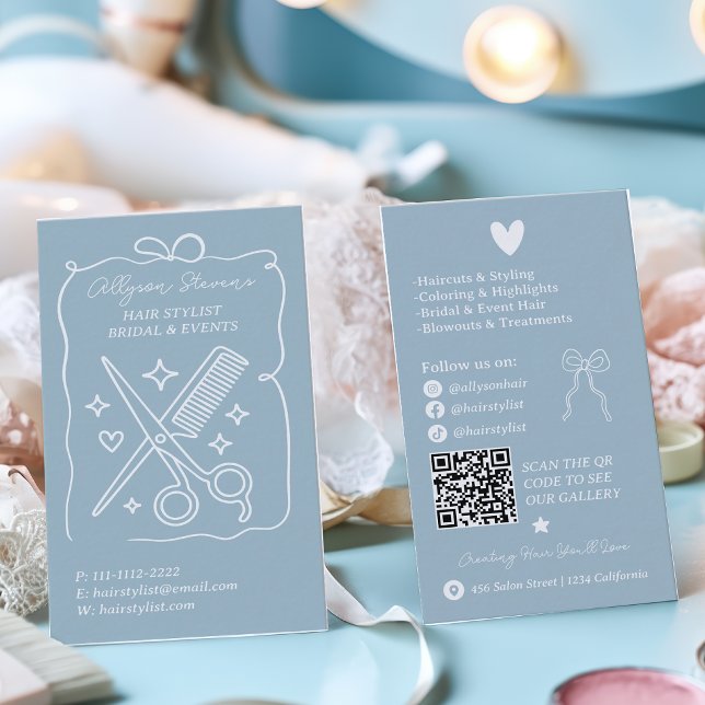 Carte De Visite Code QR de Coiffeur Doodles Bleu Poudre Rétro (Retro Powder Blue Doodles Hair Stylist QR Code Business Card)