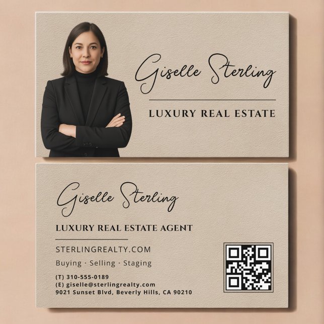 Carte De Visite Code QR de l'immobilier Photo Beige Suède (Créateur téléchargé)