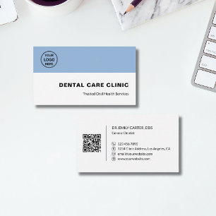 Carte De Visite Code QR de logo de clinique dentaire professionnel