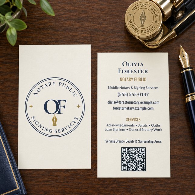 Carte De Visite Code QR de notaire public professionnel  (Notary Public Business Card - Professional Logo With Initials. Hand out to clients and prospects. )