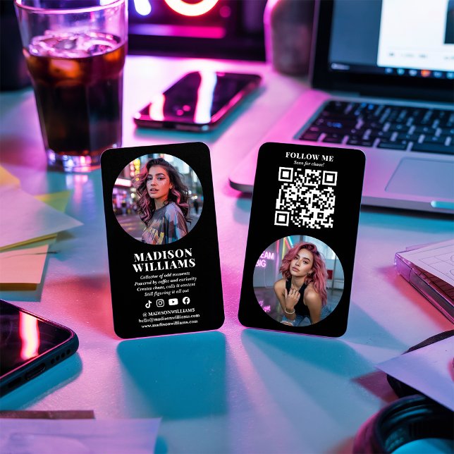 Carte De Visite Code QR de photo noir moderne Influenceur sur les  (Modern Black Photo QR Code Social Media Influencer)