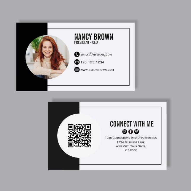 Carte De Visite Code QR de Photo Noir Se Connecter Avec Moi Minima (Bold black photo QR code design showcasing front and back layout, perfect for modern networking.)