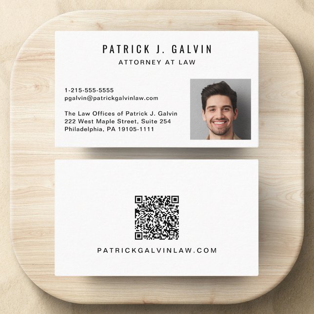Carte De Visite Code QR de photo professionnelle (Make a lasting impression with this modern business card featuring your photo and scannable QR code)