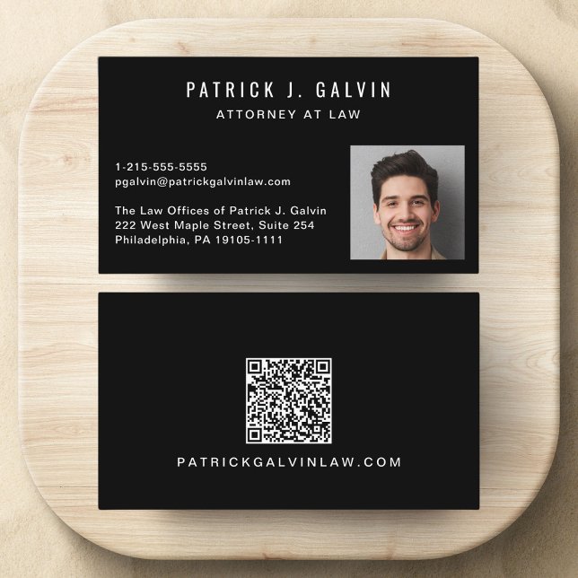 Carte De Visite Code QR de photo professionnelle noir (Make a lasting impression with this modern business card featuring your photo and scannable QR code)