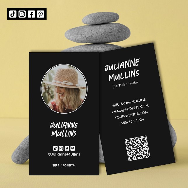 Carte De Visite Code QR d'influenceur sur les médias sociaux (
Social media influencer, content creator photo business cards with QR Code and 4 media icons)