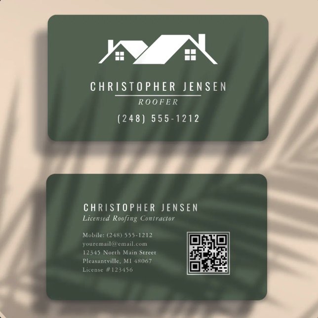 Carte De Visite Code QR d'un Couvreur en Vert Foncé Arrondi (Créateur téléchargé)