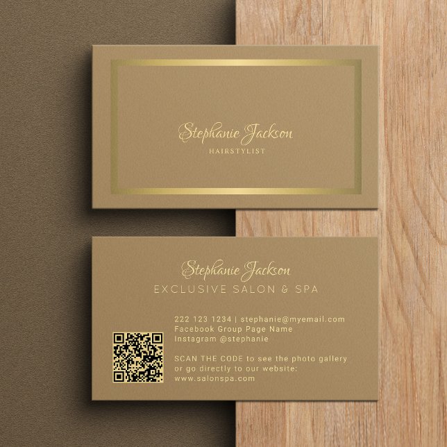 Carte De Visite Code QR élégant de luxe beige et or pour coiffeur (Créateur téléchargé)