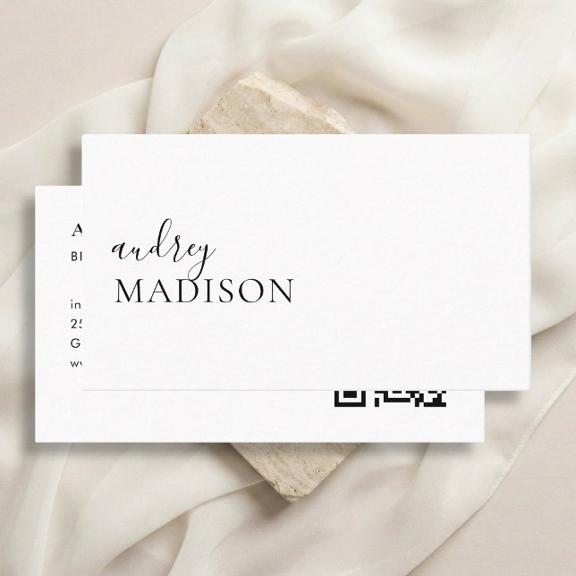 Carte De Visite Code QR Féminin Calligraphie Luxeuse Blanc (Créateur téléchargé)