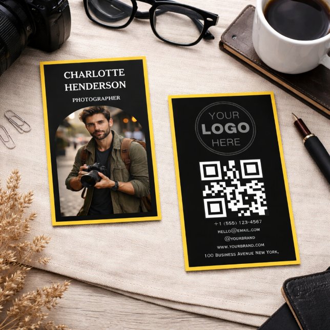 Carte De Visite Code QR Logo de révision d'entreprise personnalisé (Minimalist QR Code Professional Design Business Card)