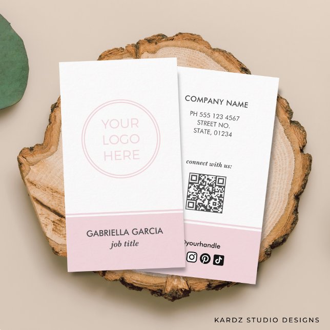 Carte De Visite Code QR Logo Simple Réseaux Sociaux Rose (Front and back of business card shown in 3.5 x 2 in. Choose size, paper and corner style.)