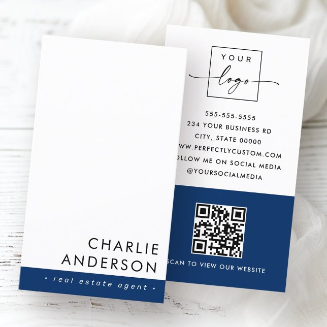 Carte De Visite Code QR minimal moderne bleu foncé blanc vertical (Modern minimal QR code dark blue white vertical Business Card)