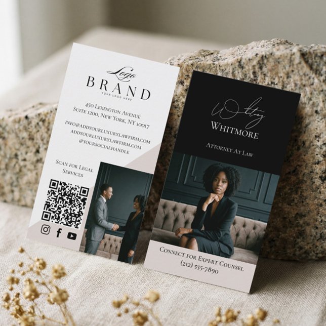 Carte De Visite Code QR photo de cabinet d'avocats élégant de luxe (Black Luxury Elegant Law Firm Photo QR Code Business Card)
