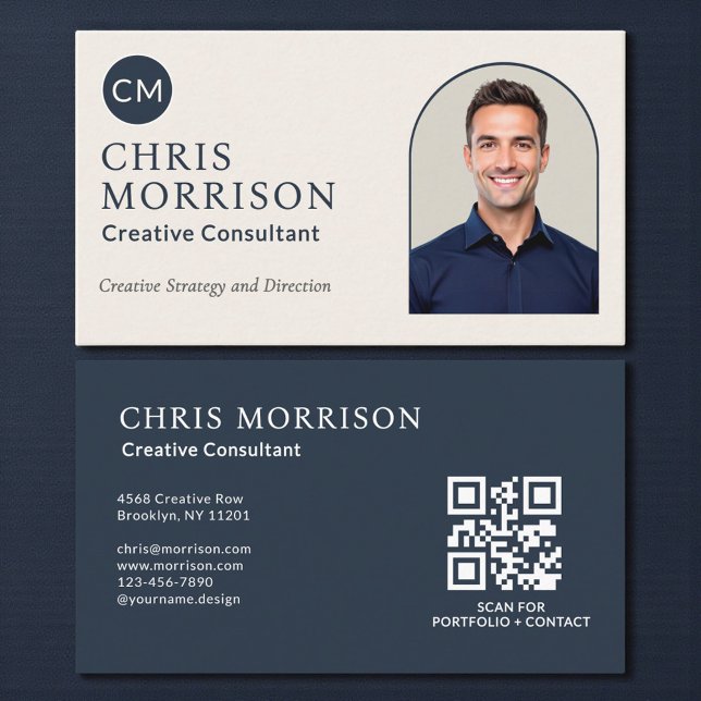 Carte De Visite Code QR photo de consultant créatif Bleu marine (Créateur téléchargé)