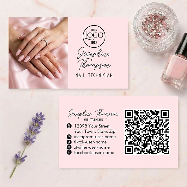 Carte De Visite Code QR photo de salon de manucure rose poudré (Blush Pink Nail Salon QR Code Photo Business Card)