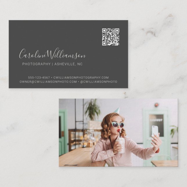 Carte De Visite Code QR photo de script noir moderne minimal tenda (Devant / Derrière)