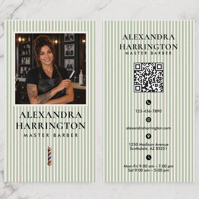 Carte De Visite Code QR photo d'une maîtresse barbier ivory verte (Créateur téléchargé)