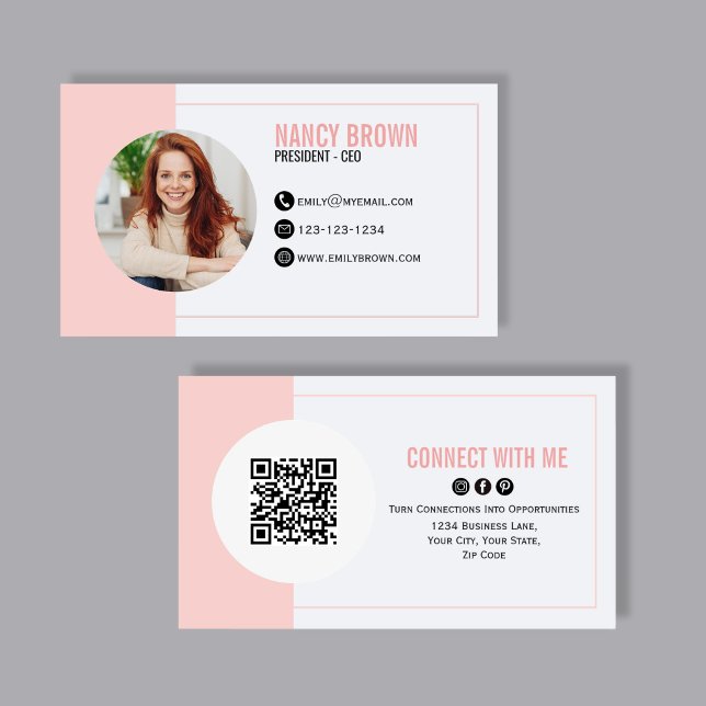 Carte De Visite Code QR Photo Rose Pâle Connectez-vous Avec Moi (Soft blush pink photo networking card with QR code back, clean minimalist layout, and elegant modern)