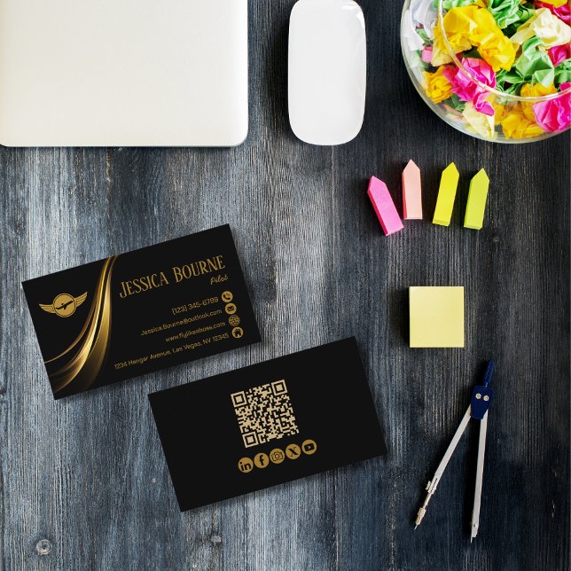 Carte De Visite Code QR pilote or minimal moderne professionnel (Créateur téléchargé)