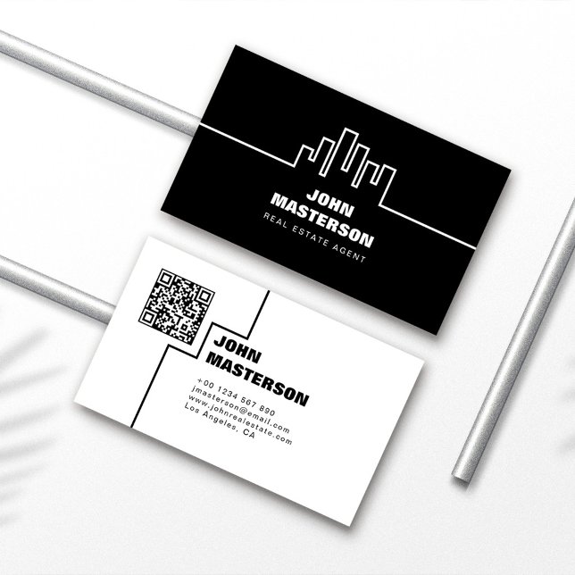 Carte De Visite Code QR Simple Noir & Blanc Agent Immobilier (Créateur téléchargé)
