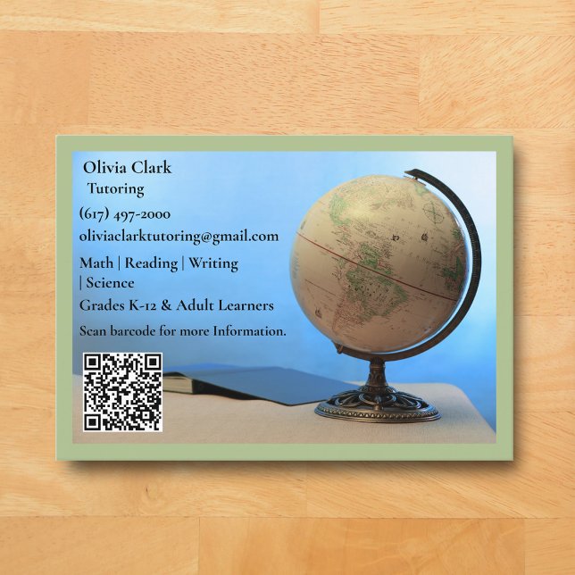 Carte De Visite Code QR vert Professeur Globe Livre Salle de class (Light Green Globe Business Card for Teacher )