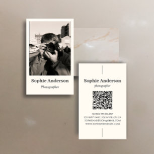 Carte De Visite Code QR Vertical de Photographe Minimaliste Élégan