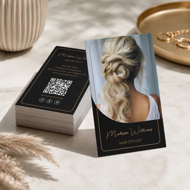 Carte De Visite Coiffeur Moderne Noir et Or (Hair Stylist Modern Black and Gold Business Card)