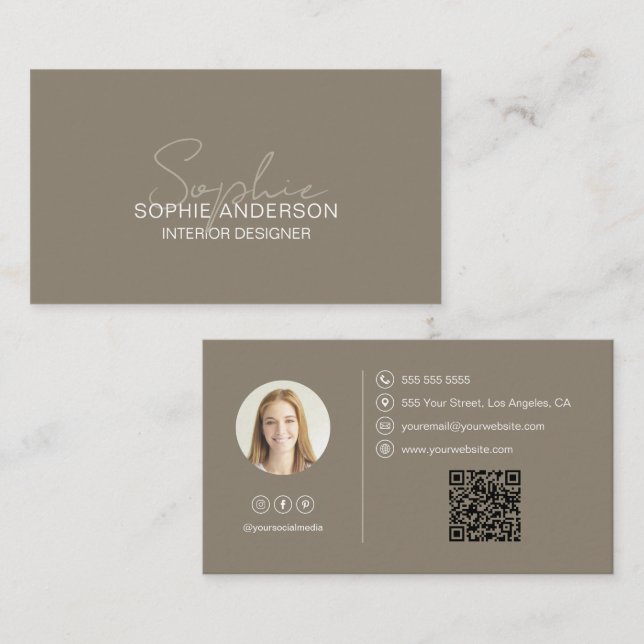 Carte De Visite Concepteur d'intérieur Nom Script Photo QR Taupe (Devant / Derrière)