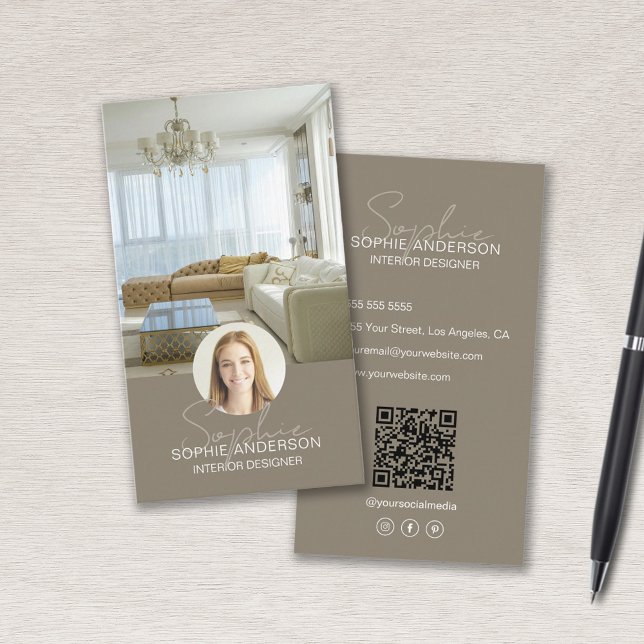 Carte De Visite Concepteur d'intérieur Photo QR Nom du script Taup (Interior Designer Photo QR Script Name Taupe Business Card)