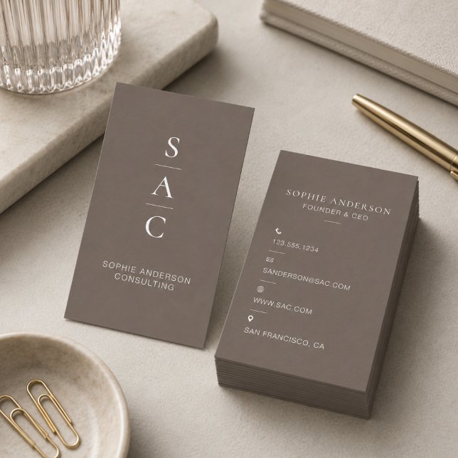 Carte De Visite Consultant Vertical Moderne Taupe Professionnel (Modern Taupe Professional Consultant Vertical Business Card)