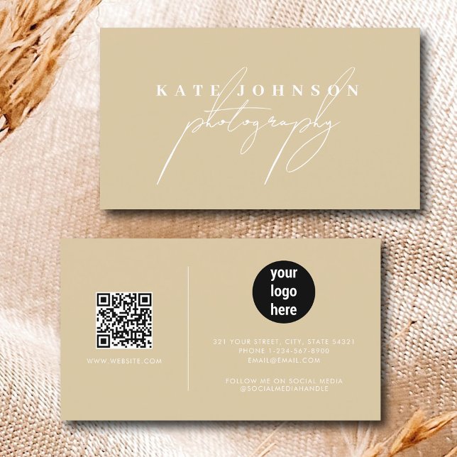 Carte De Visite Crème signature blanc Script QR Code Social Media (Cream White Signature Script QR Code Social Media Business Card)