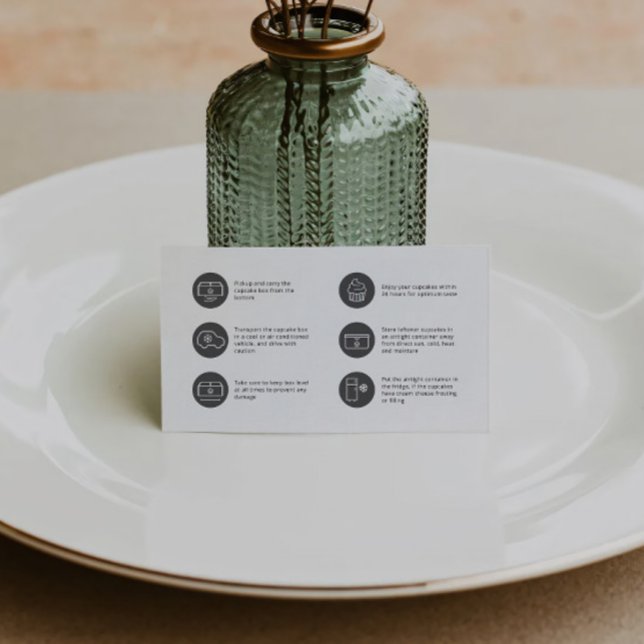 Carte De Visite Cupcake Care Minimalist Flat Thank You Card (Créateur téléchargé)