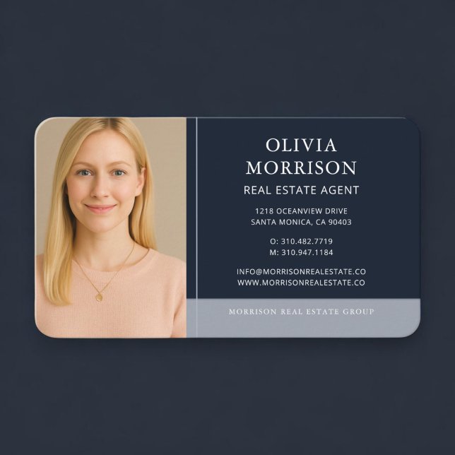 Carte de visite d'agent immobilier bleu marine  (Créateur téléchargé)
