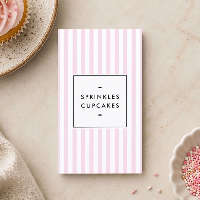 Carte de visite de boulangerie de cupcakes Rétro R (Créateur téléchargé)