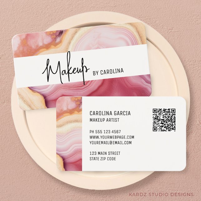Carte de visite de maquillage de luxe rose (Business cards are shown in 3.5 x 2.0 inch size. Enter URL to create QR Code and add your info.)