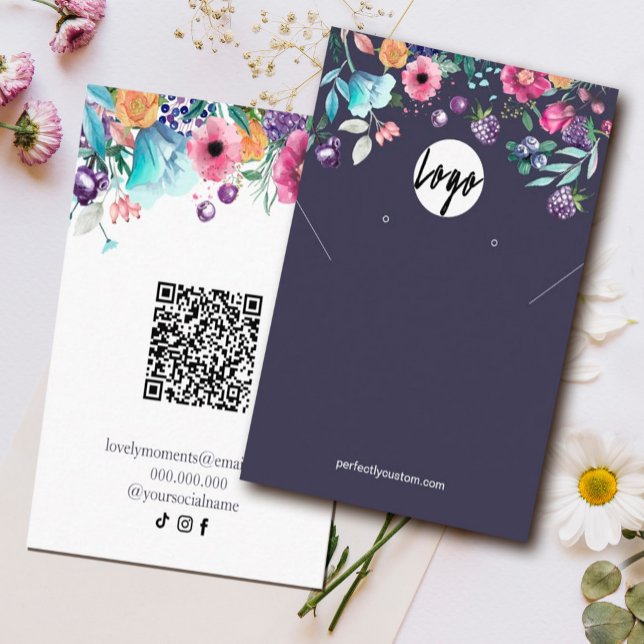 Carte De Visite Écran d'écoute Berry Sweet Blueberry & Flowers (Blueberry & Flowers Earring Display
#blueberry#springbloomflower#wildflowers #qrcode#navy #favorgift)