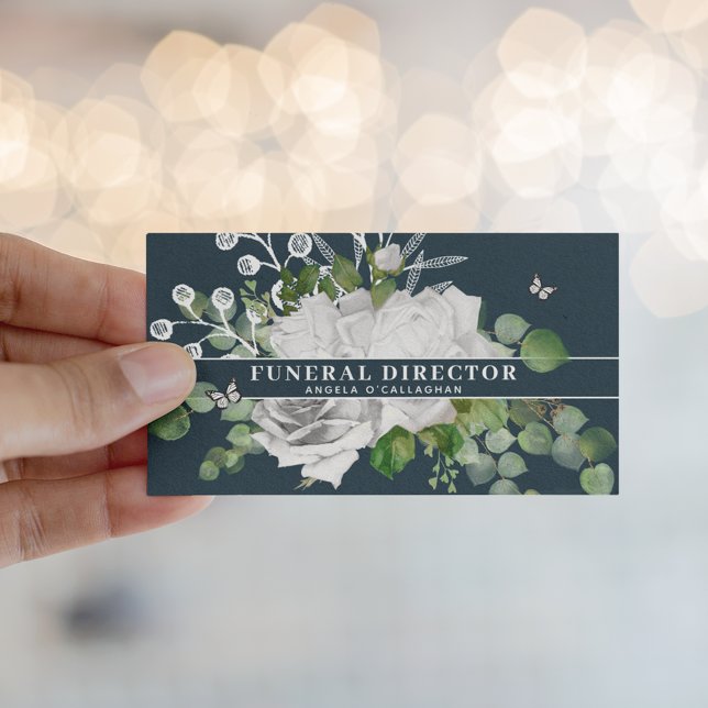 Carte De Visite Élégant Blanc Floral & Eucalyptus Funeral Director (Créateur téléchargé)